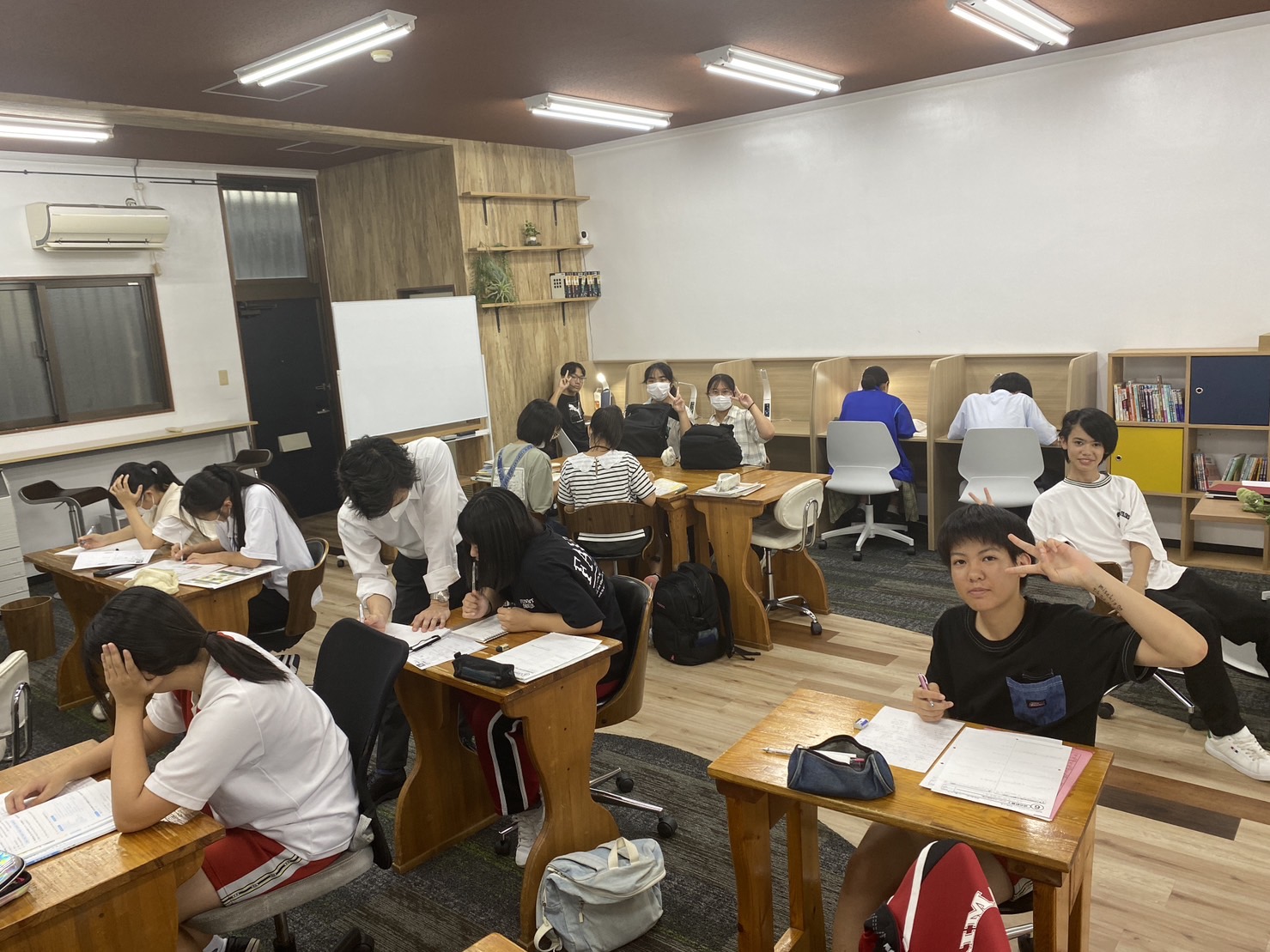 学習塾PAVLOV 豊崎・糸満・真嘉比・仲井真・安里 安心の個別指導で自ら学ぶ力を育てる